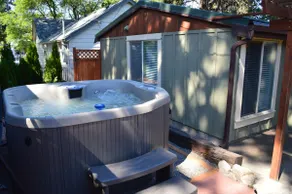 Guest Favorite! Prime West Side Location, Hot Tub - Image 3