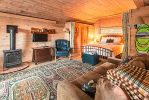 Private beach cabin, Vashon Island - Image 3
