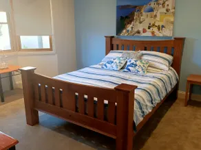 Lakes Guest House: Unit with private entrance sleeps 8 - Image 3