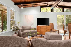 Good Vibes Bungalow with Hot Tub - Image 4