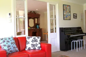 Pepper Tree country house on the Granite Belt - Image 3