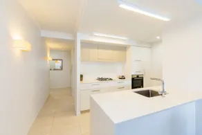 3305 Edge - Image 2