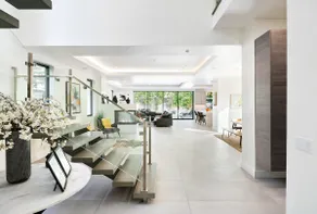 Rooftop Pool +Views Modern 5BR Beverly Hills Villa - Image 3