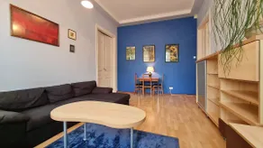 Didzioji 10 spacious 2 bedroom condo, free parking - Image 3