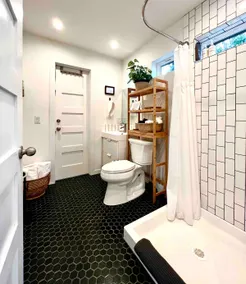 Serene Guest Suite in SW Austin (EV Charger) - Image 3