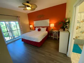 3/2 Lake View King Bed Disney Family Condo Resort - Image 2