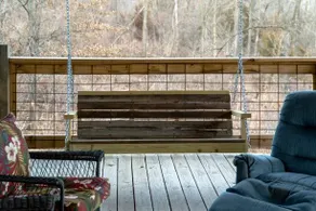 Tin Roof Sundae Cabin - secluded in nature - Image 5