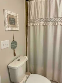 “The Landing Zone” 3 bedroom, 2 bath, 2 car garage - Image 4