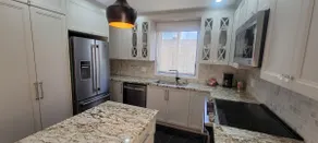 Superb new condo with fireplace for vacations - Image 2