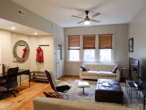 Tastefully designed 1500 Sq of Homeyness! - Image 2