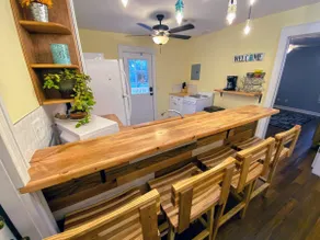 Full Kitchen, 2 Bed, 2 Bath W/ Laundry & Fish Pond - Image 4