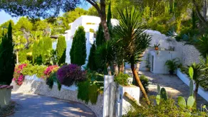 apartment in new villa - Image 5