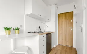 Cozy & Quiet Studio, Self Check-in, Near Airport - Image 2