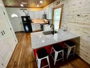 Redfish Lodge - Image 4