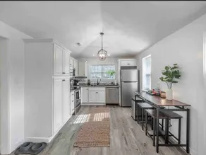 Dog Friendly • The Whyte House in Central Wilmy! - Image 2
