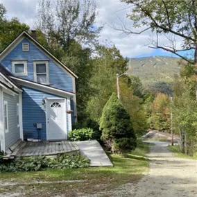Breathtaking Mountain View & Walk To Town - Image 3