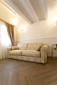 Ca' Vittoria Boutique House by ApartSuite - Image 3