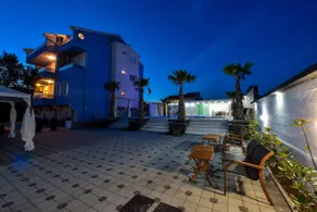 APARTMAN BUONARROTI with 2 swimming pools - Image 5