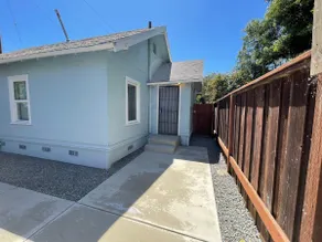 🏆A travelers Dream 💤 Luxury New One Bedroom Home - Image 4