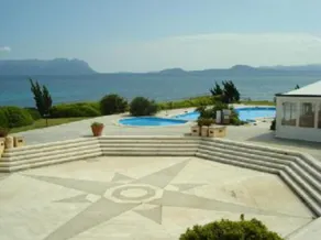 Sea front apartment - Image 4