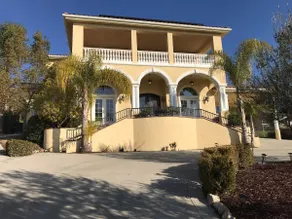 PRIVATE COZY GUEST HOUSE IN BEAUTIFUL NEIGHBORHOOD - Image 4
