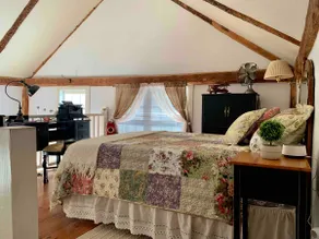 The Carriage House in Historic Fitzwilliam - Image 5
