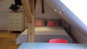 Attic studio with parking and air conditioning - Image 3