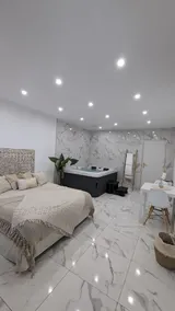 Independent romantic charming studio - Image 2
