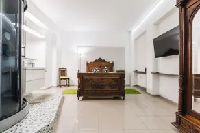Modern 1 room Loft City Center Ground Floor - Image 2