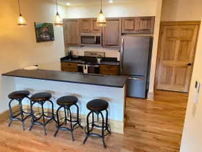 Main Street Retreats 106 - 2 BR Downtown Apt. 106 - Image 2