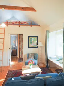 Charming Sierra Foothills cottage - Image 3