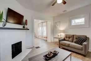 New Chic & Modern Downtown Home, Walk to Lucas Oil - Image 3