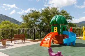 Luxurious 3bd Top Floor Apartment - Image 3