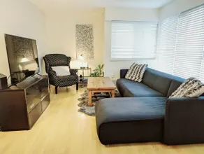 Sparkling Clean & Comfy Kitsilano Condo - Image 3