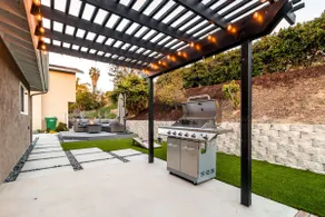 Newly Remodeled Home 4 Lrg Family/Friend Gathering - Image 3