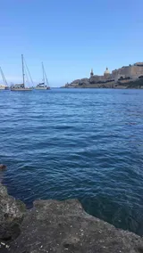Msida Oasis: 2 Bed Apartment with view of Valletta - Image 2