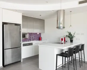 Beautiful 2bd family apt by the beach - pool & parking & gym - Image 4