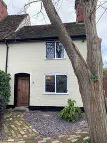 Charming Cosy Cottage - Image 2