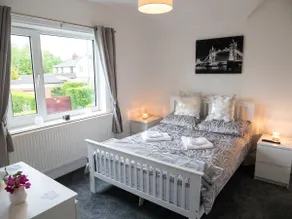 Lovely Holiday Home By Chester Zoo!! - Image 3