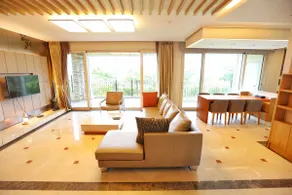 Hanrim-eup Quiet Vacation Resort > Wide Living Room > 60 sqm Room 3 + Toilet 3 > Healing Jeju Trip - Image 4