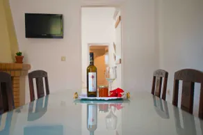 Lazarakia House - Image 5