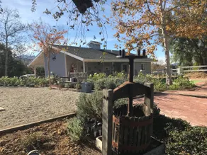 Lynn Ranch-Ideal Location-No Service Fee! - Image 2