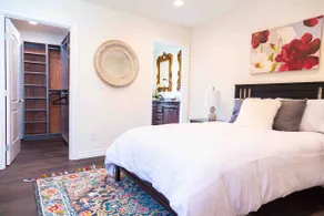 LUXURY 4 BDR HIGH-TECH HOUSE IN PERFECT LOCATION - Image 2
