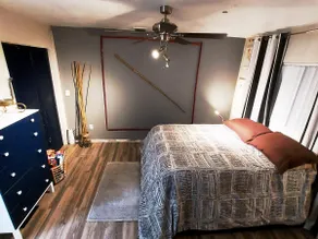 Beautiful 1bed 1bath w/pool close to everything - Image 2