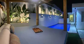 Bohemian I King Bed Suite with Private heater pool - Image 5