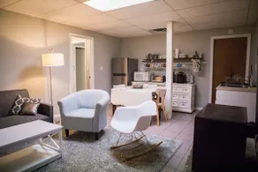 3 Bedrooms in Quiet Neighborhood - Image 3