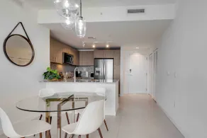 1BR Luxury Stay | Downtown Doral’s Best Location - Image 5