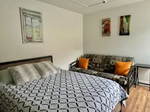 Cozy & Private Studio close to the Attractions - Image 3