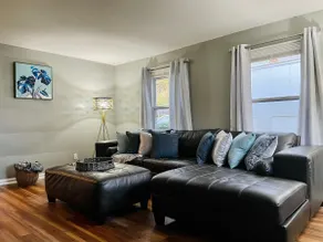Modern, Spacious, and Clean 2 Bedroom Townhome - Image 2