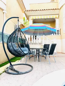Cheerful 3-bedroom villa with pool - Image 3